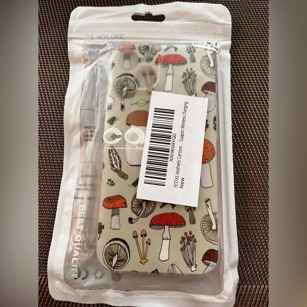 IPHONE 14 Apple mushroom case retro hippie NWT